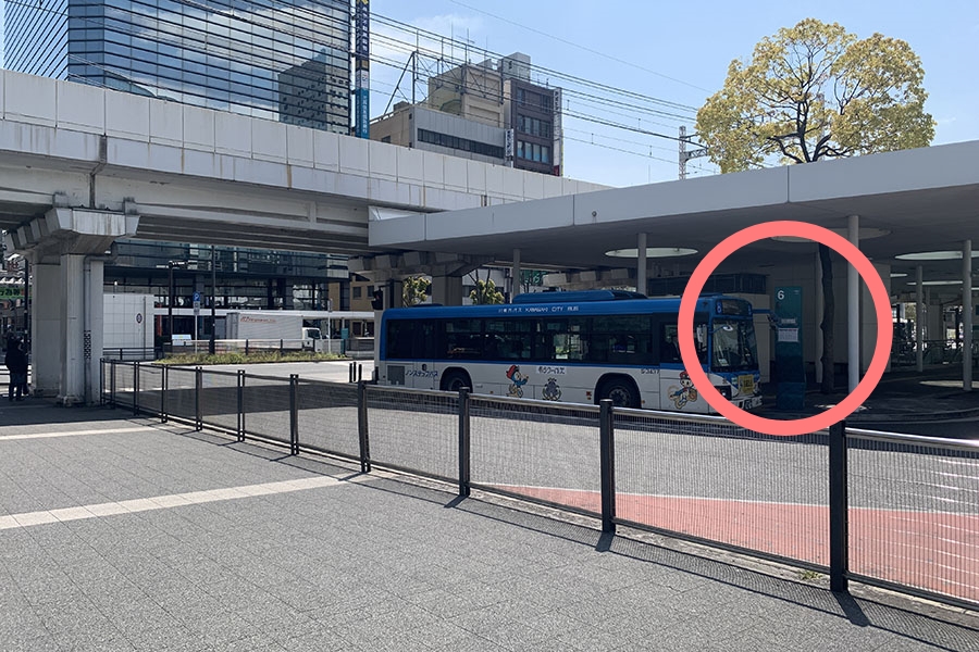 地下へ行かずに、右斜め前方へ進みます②